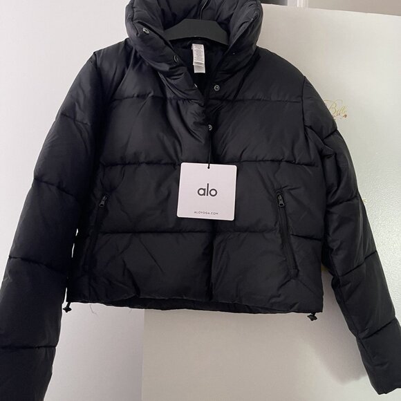 Alo Yoga Black Gold Rush Puffer - Picture 2 of 3